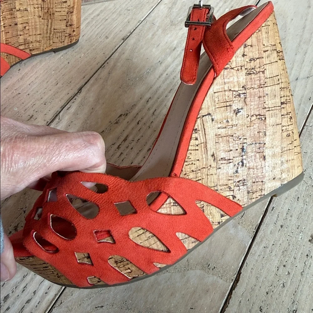 BCBGeneration Red Cutout Wedge Sandals - Picture 4 of 16